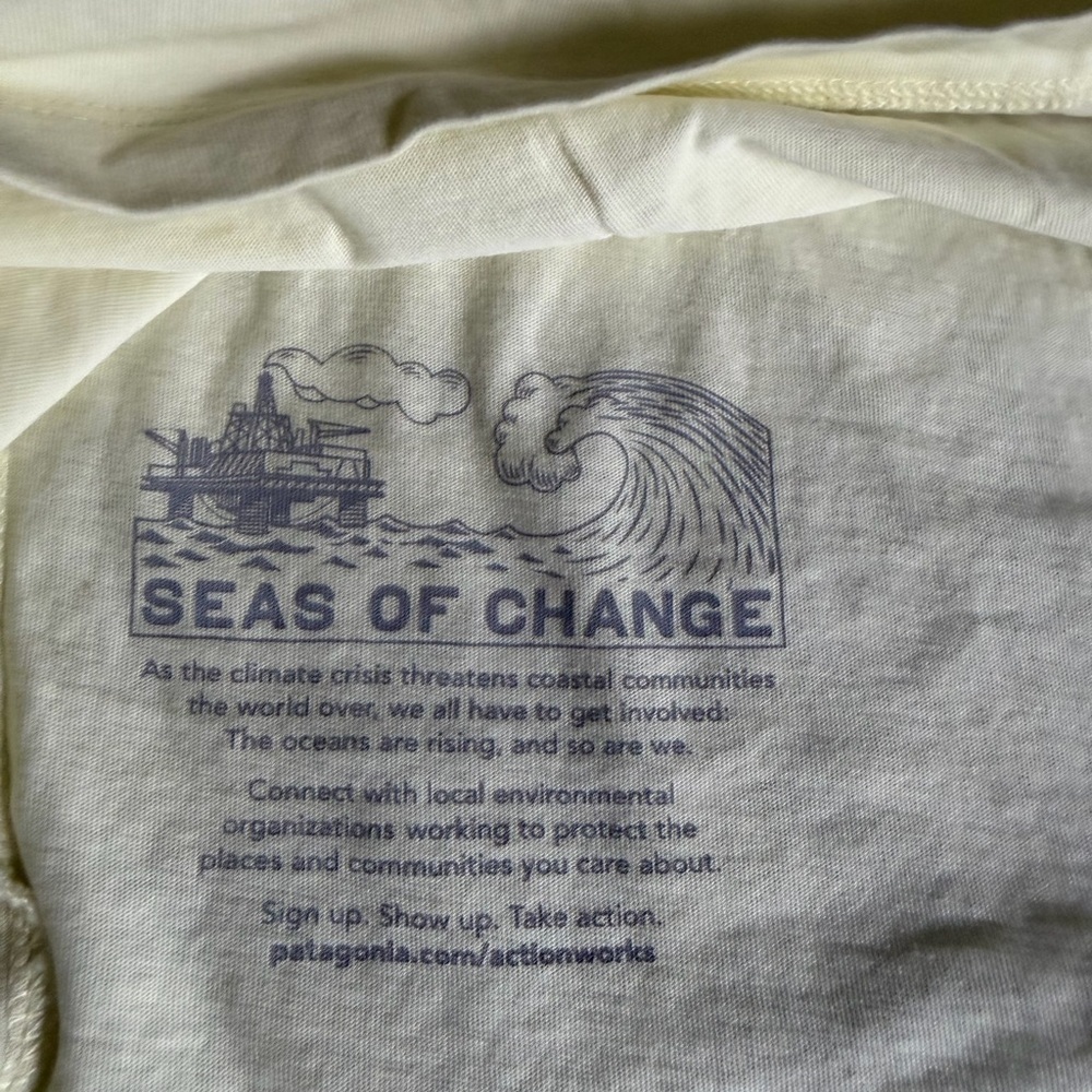 Patagonia Yellow Our Planet Can’t Wait Cropped Pocket Tee Short Sleeve Cotton - Picture 6 of 7